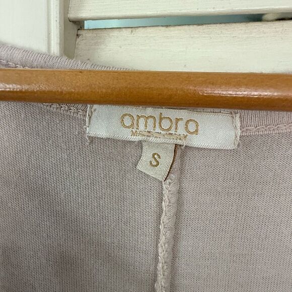 Elegant Beige Lace Mini Dress - Picture 2 of 8